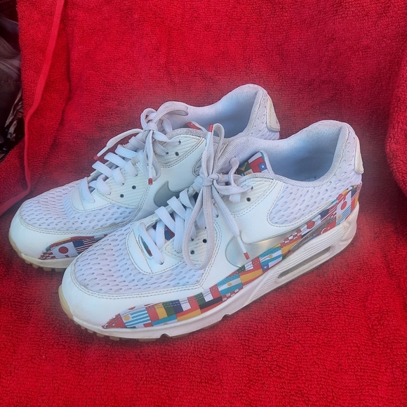 Nike men's size 9.5 - Picture 1 of 5